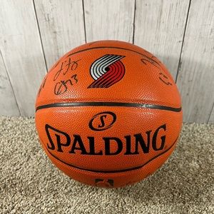 Portland‎ Trailblazers Team Signed Full Size Basketball Game Issue